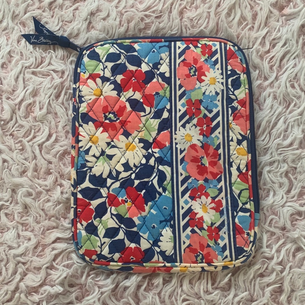 VERA BRADLEY iPad Sleeve